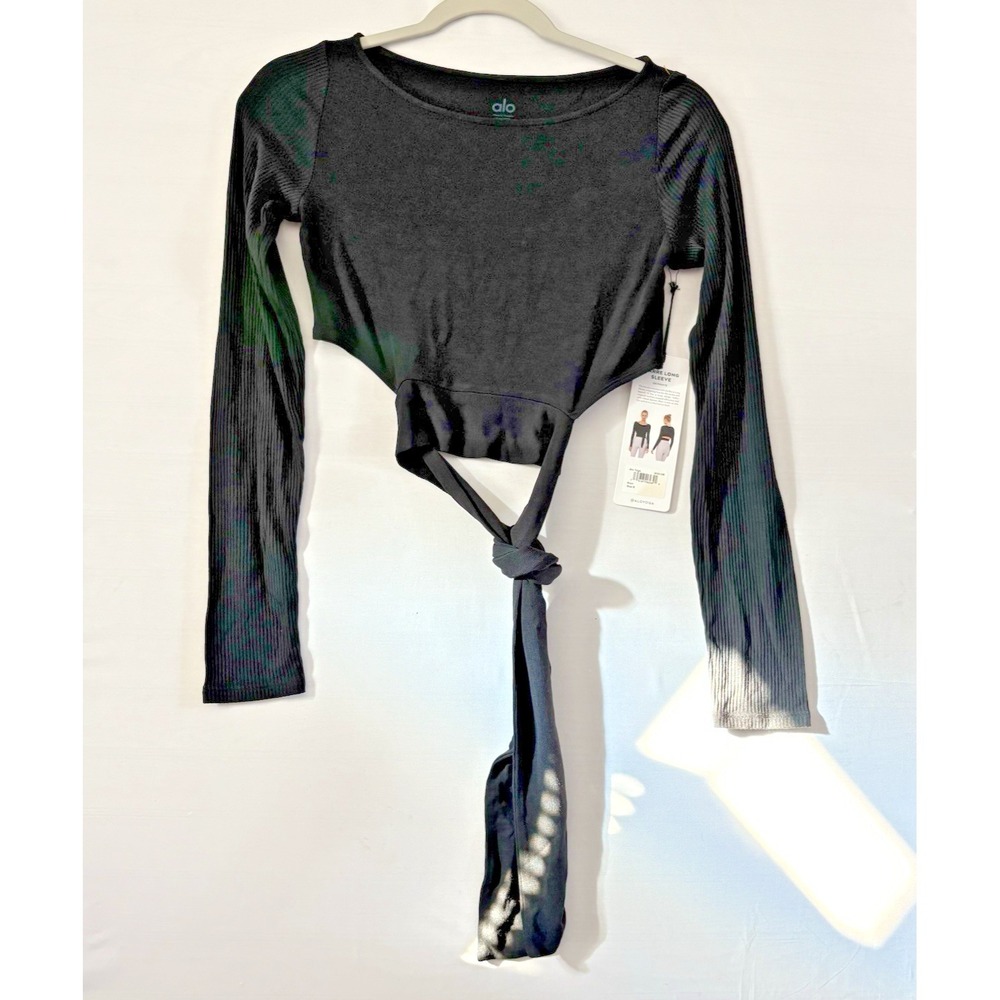 Alo yoga black Long Sleeve‎ barre long sleeve on pointe activewear Small NwT
